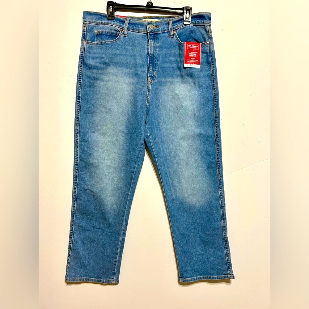 Levi's Blue  Vintage Style High Rise straight leg Jeans with Classic Medium Wash
